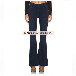 Mother the Weekender Fray Jeans in chip on my shoulder